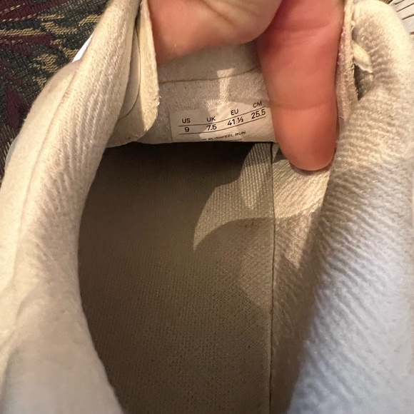 lululemon athletica Women's Cream Athletic Shoes - Picture 7 of 10